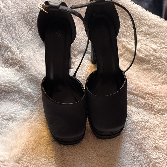 Dynamite Black Platform Shoes - Picture 3 of 4